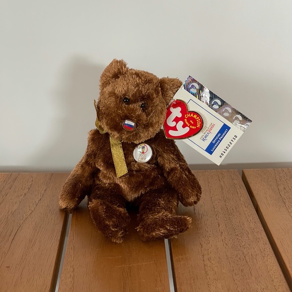 TY Beanie Baby 'Russia' Fifa 2002 World Cup CHAMPION Bear - Picture 1 of 7